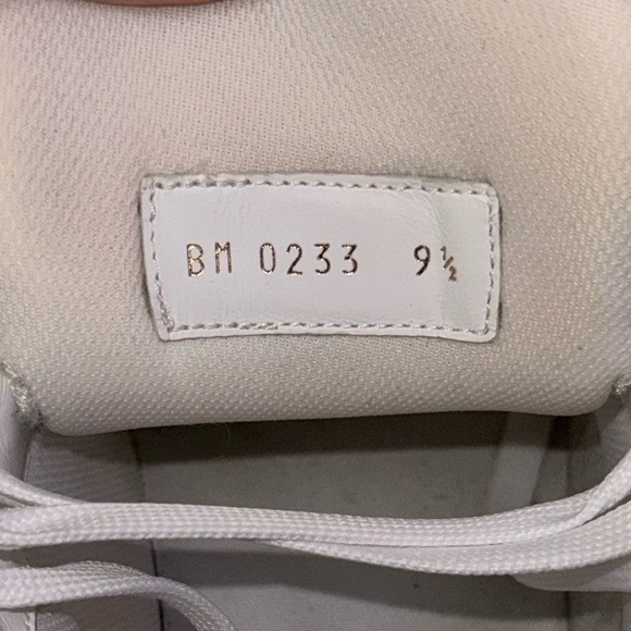 LV Trainer sneaker, size 9.5, blue and white - Picture 7 of 9